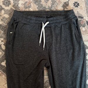 Vuori Charcoal Heather Lounge Joggers